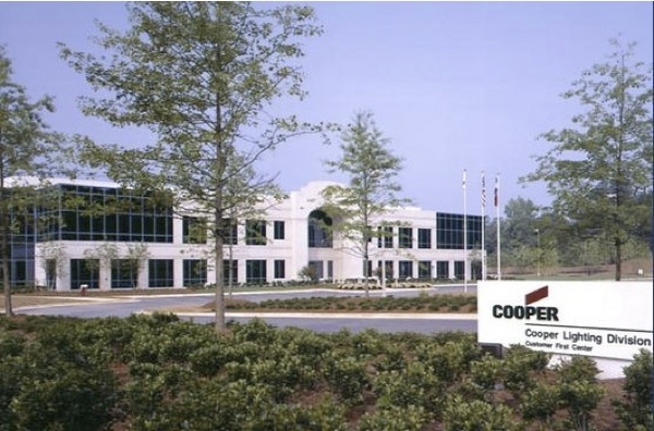 Cooper Lighting Commercial Resources Inc